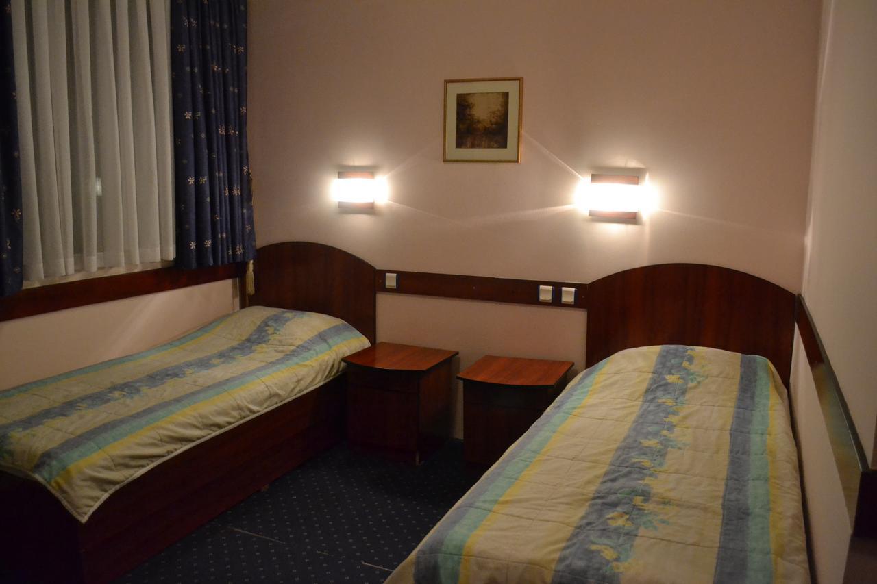 Hotel Mimoza Куманово Экстерьер фото