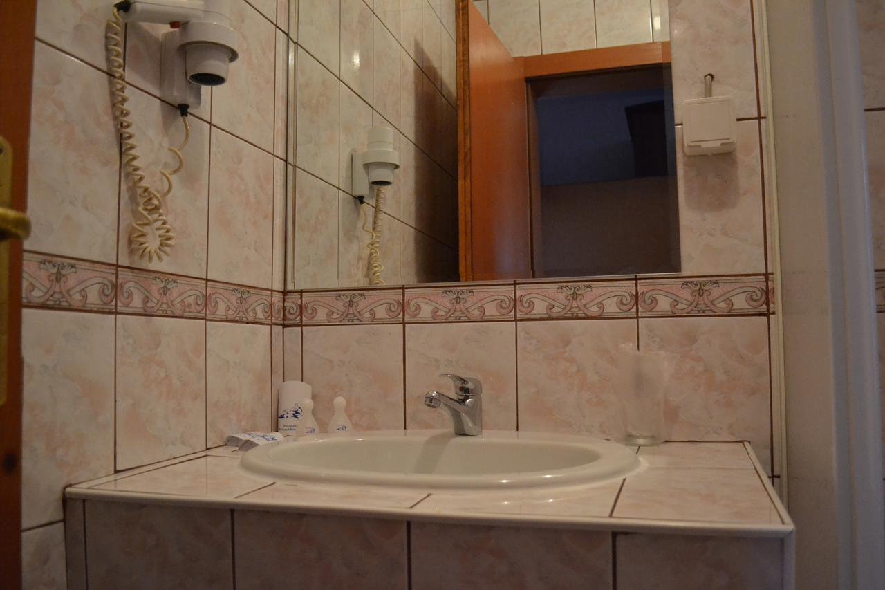 Hotel Mimoza Куманово Экстерьер фото